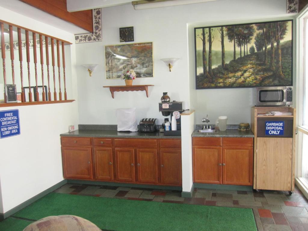 Budget Inn Batavia Ngoại thất bức ảnh