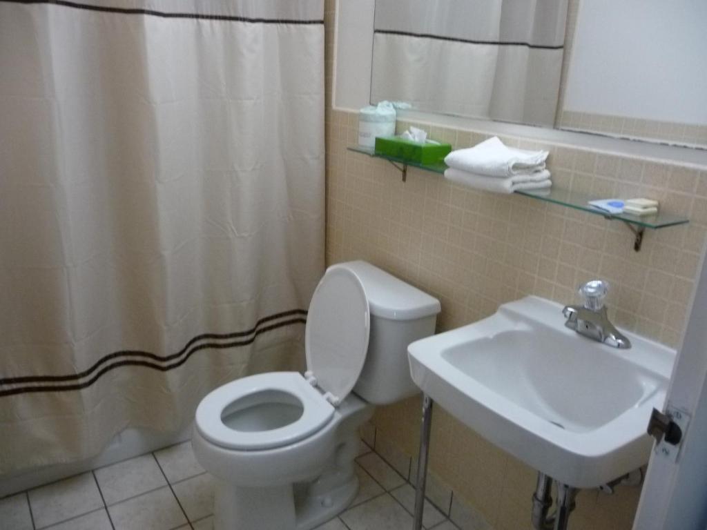 Budget Inn Batavia Phòng bức ảnh