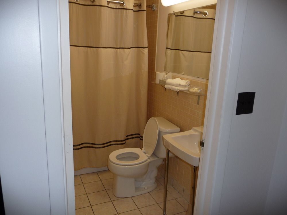 Budget Inn Batavia Ngoại thất bức ảnh