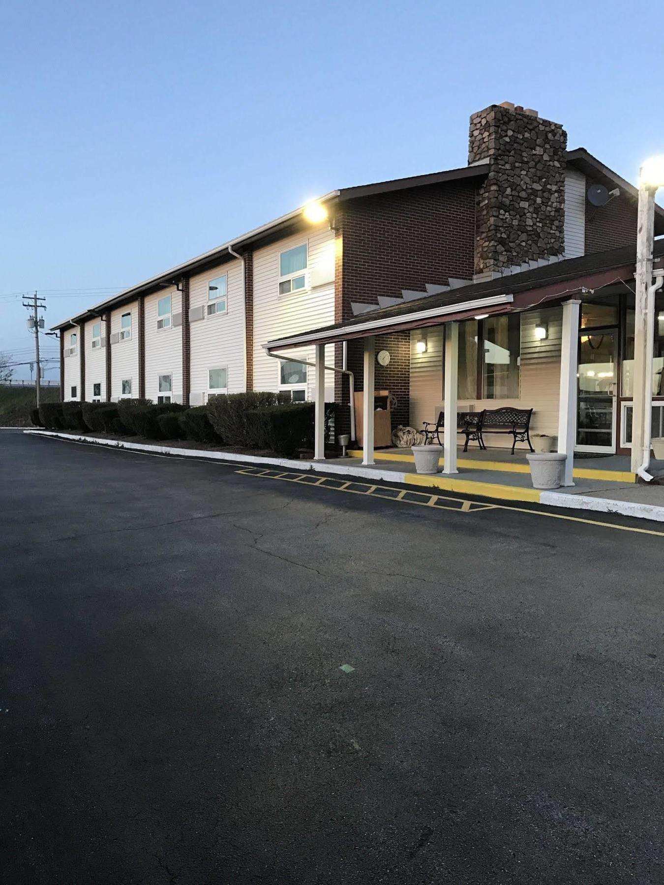 Budget Inn Batavia Ngoại thất bức ảnh